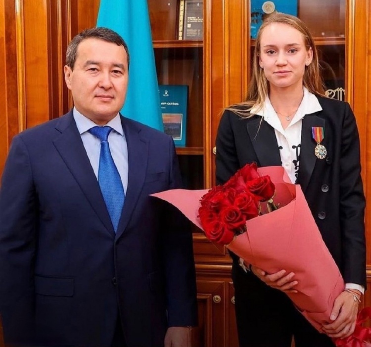 也让球迷和 也让球迷和